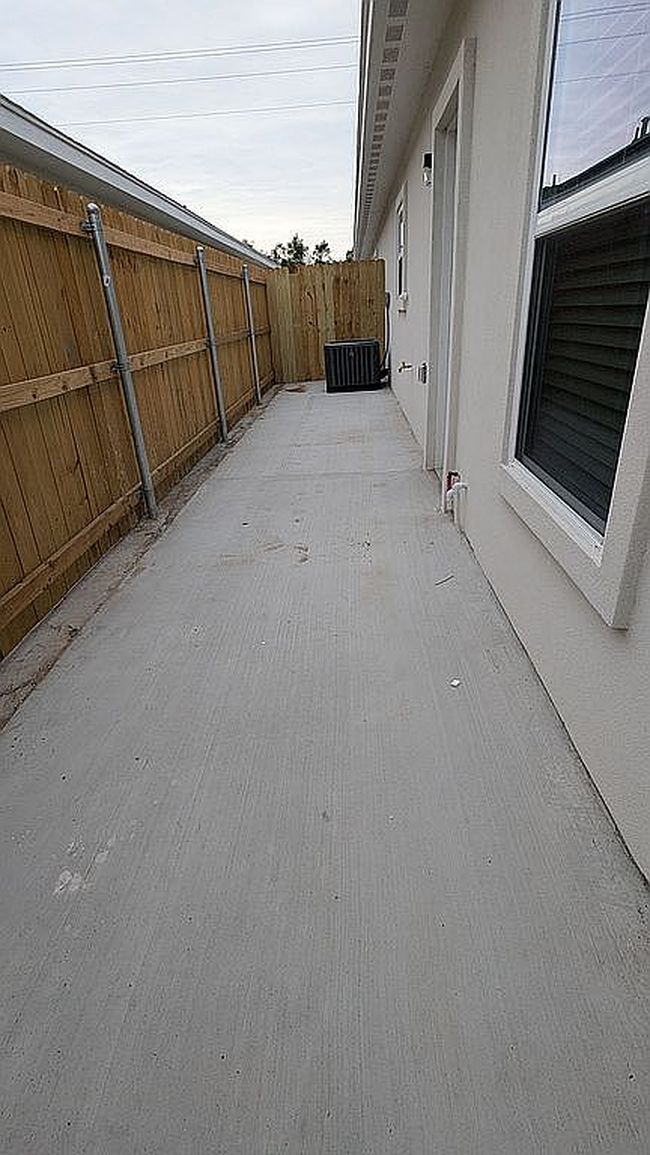 Image of 1-12614 N 33rd Ln