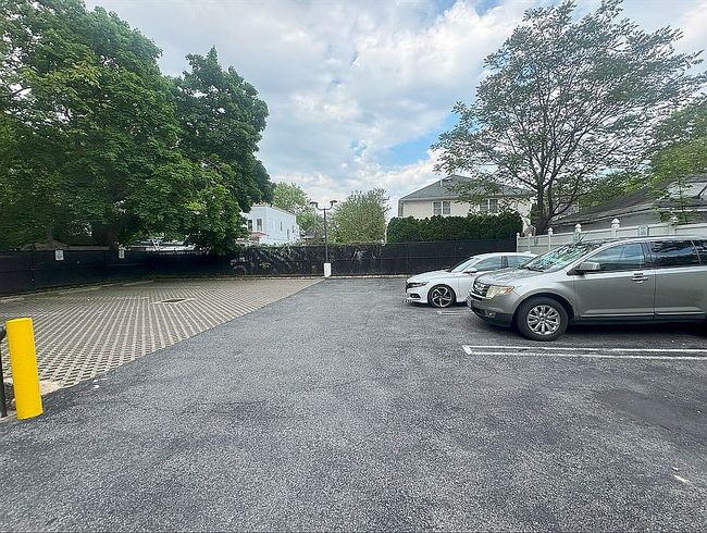 Image of 425 S 8th Ave