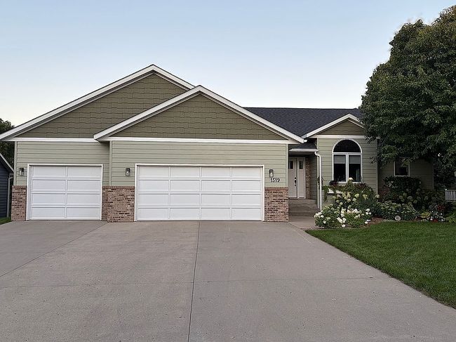Photo of 1519 Pine Ridge Rd