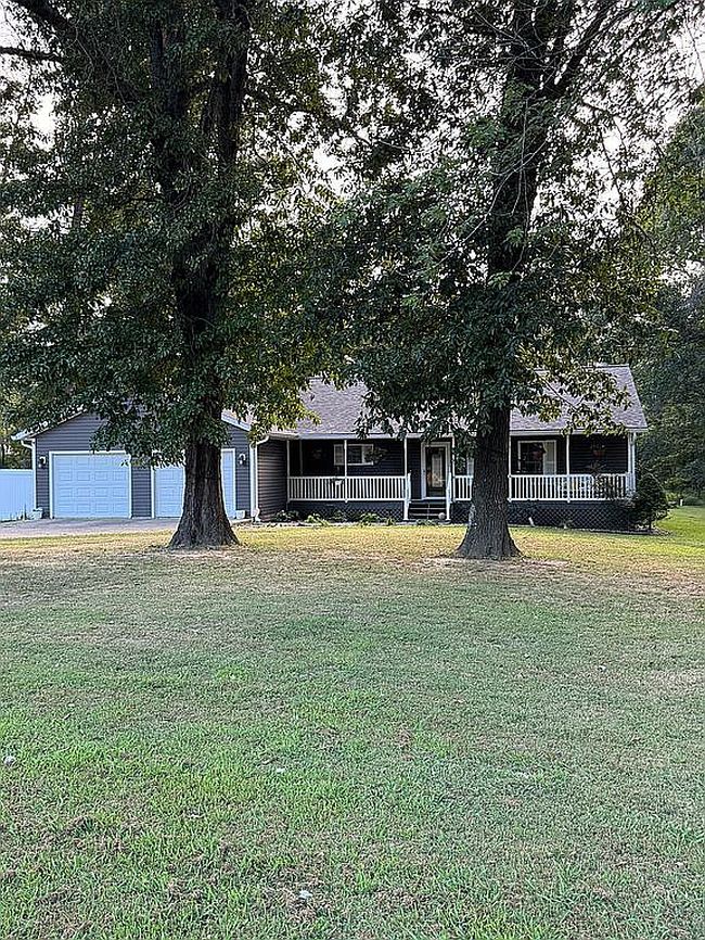 Photo of 14041 N Link Ln, Mount Vernon, IL