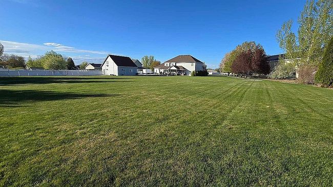 Photo of 3921 E Man O War Dr, Nampa, ID