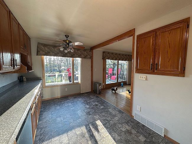 Image of 4038 Twin Oak Rd