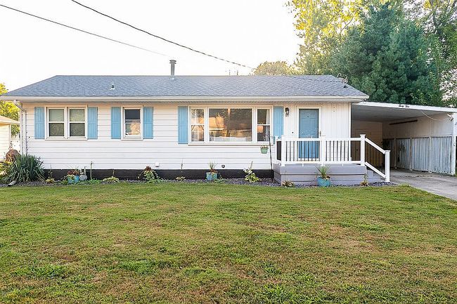 35 Northcrest Dr, Litchfield, IL