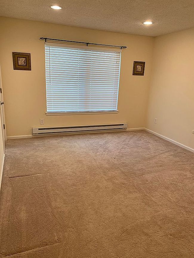 Photo of 297A Yardley Dr, Monroe Township, NJ