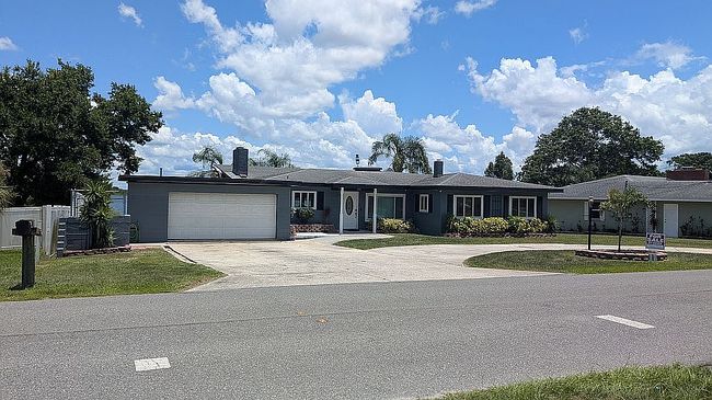 Photo of 1016 Biltmore Dr Nw, Winter Haven, FL