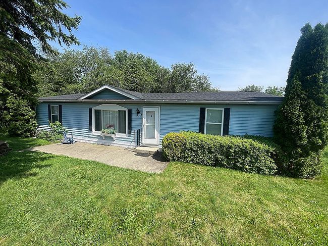 Photo of 6149 Snyders Church Rd Trailer 34, Bath, PA