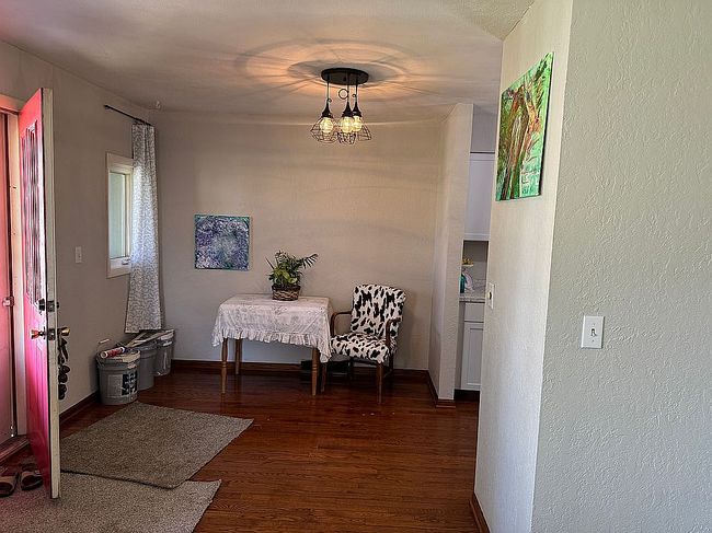 Image of 9447 Wright Ave