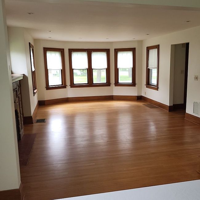 Photo of 70 Gordon St, Williamsville, NY