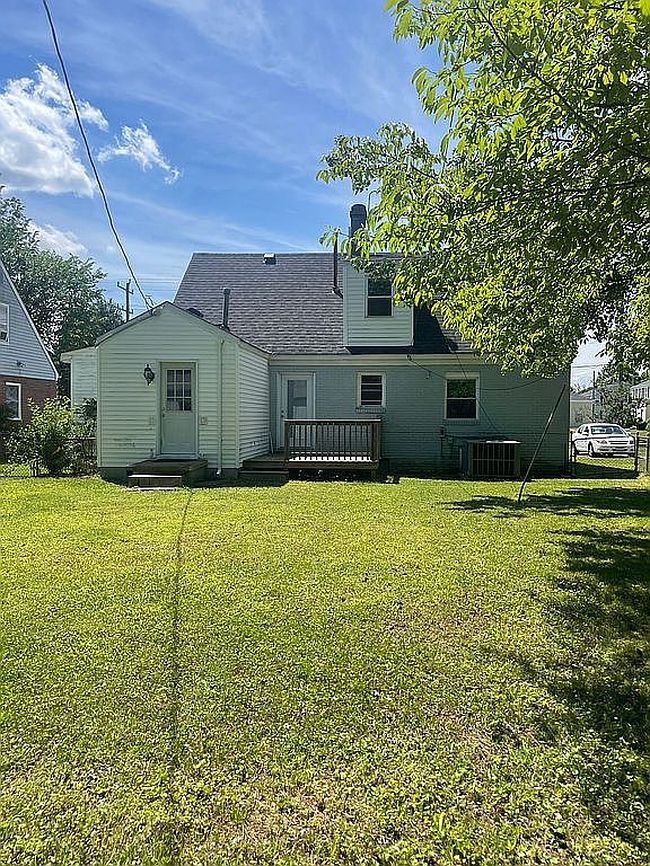 Image of 7622 Newport Ave