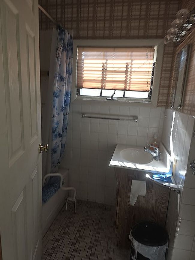 Photo of 109 E Mohawk Dr