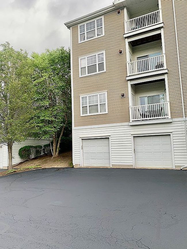 Photo of 82 Mill St Apt 201, Woonsocket, RI