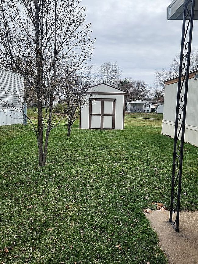 Image of 325 Se 47th St