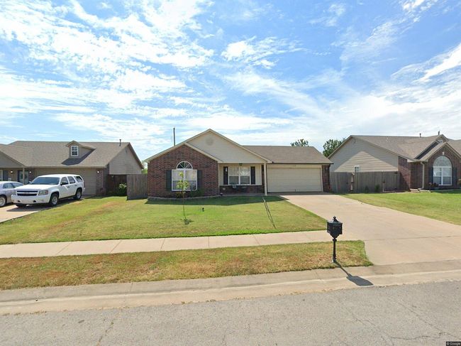 Photo of 618 S Seminole St, Skiatook, OK