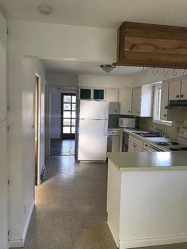 Image of 433 N Bliss St