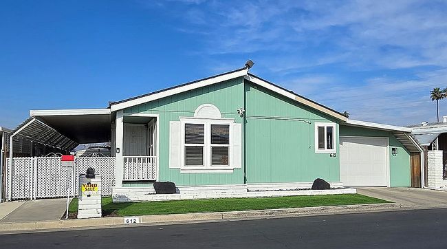 Image of 612 44th St
