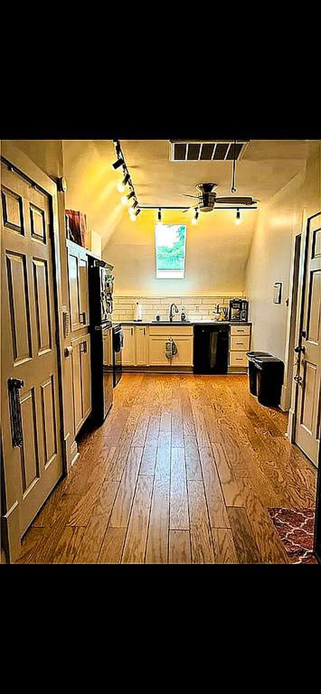 Image of 729 N Saint Clair St