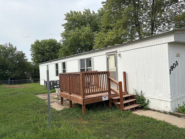 Photo of 1905 Santa Monica St, Saint Charles, MO