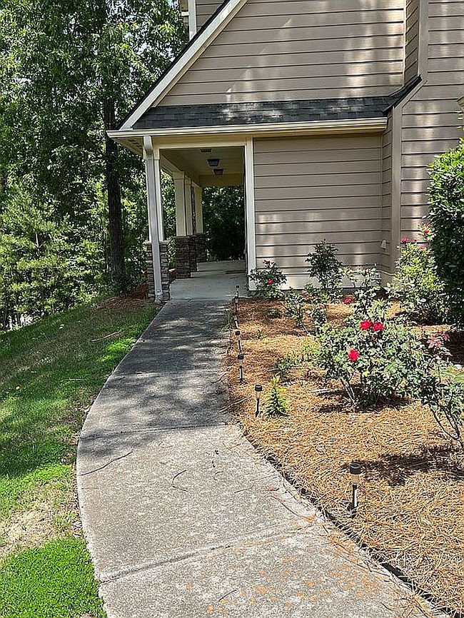 Image of 120 Thornwood Dr Sw