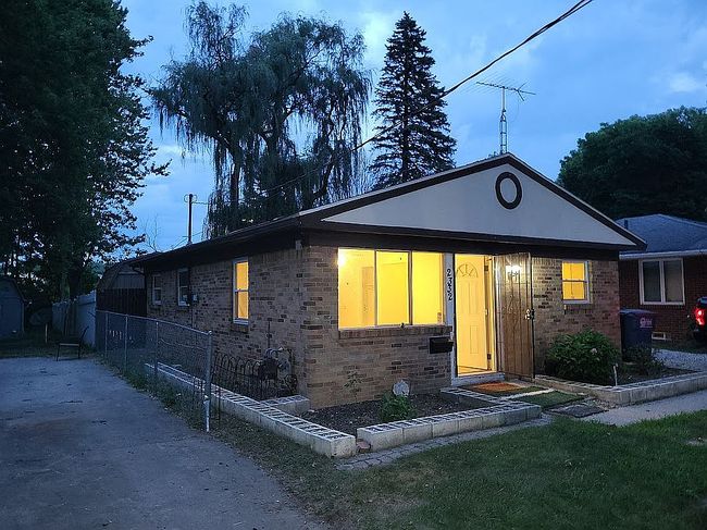 2332 Airline Ave, Toledo, OH