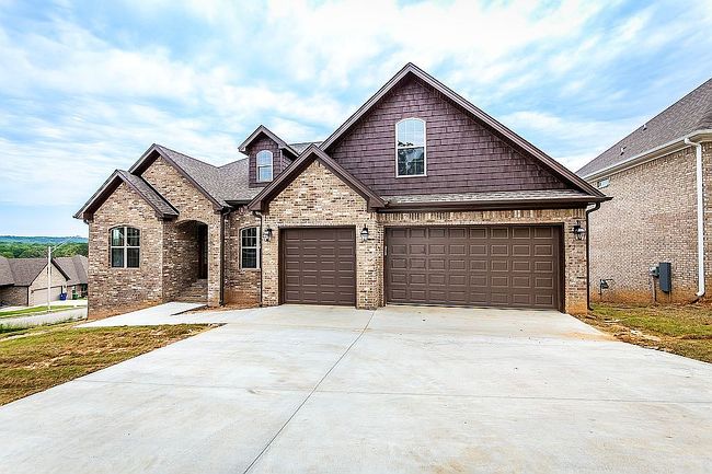 Image of 17112 Meandering Magnolia Dr