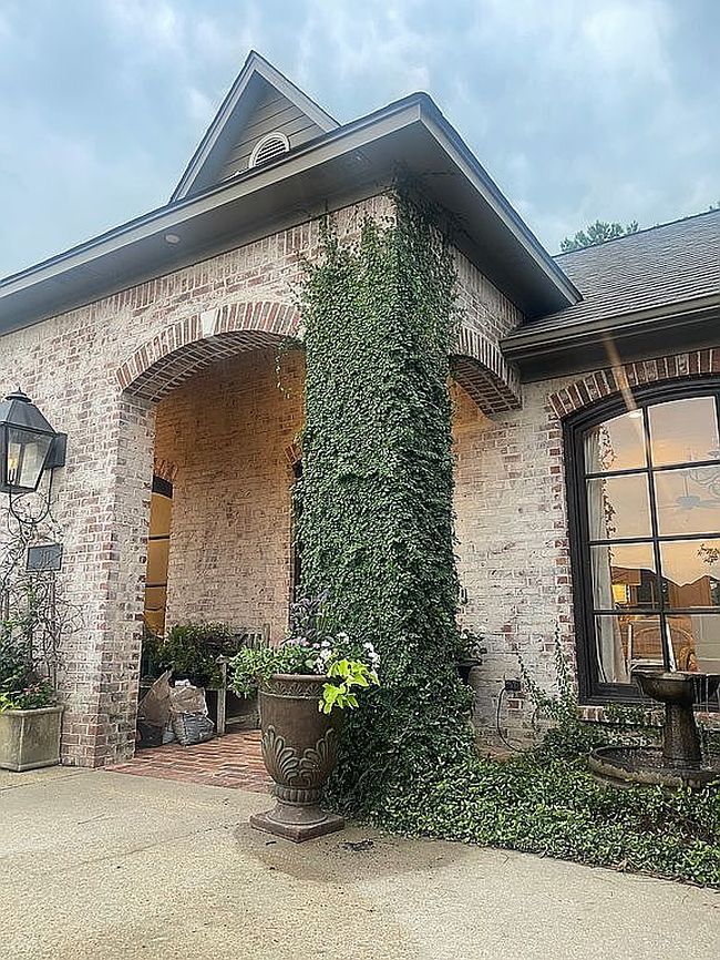 Image of 311 Lasalle Ct