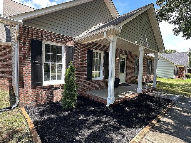 Photo of 1716 Fieldcrest Cir, Rock Hill, SC