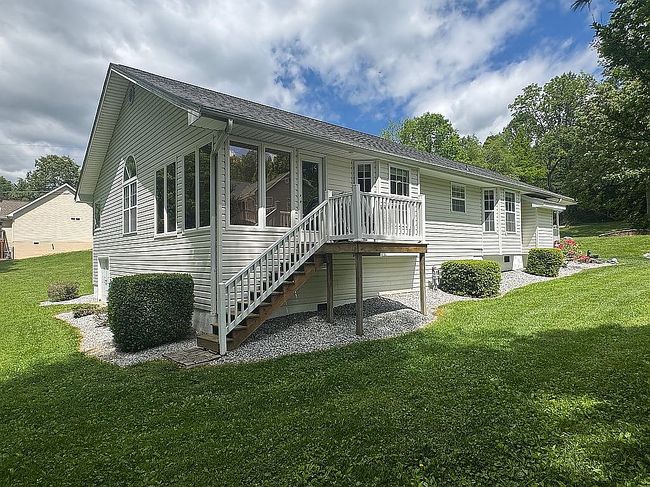 Image of 41 Limerick Ln