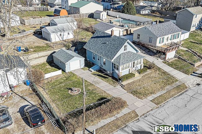 Image of 2316 E Pleasant St