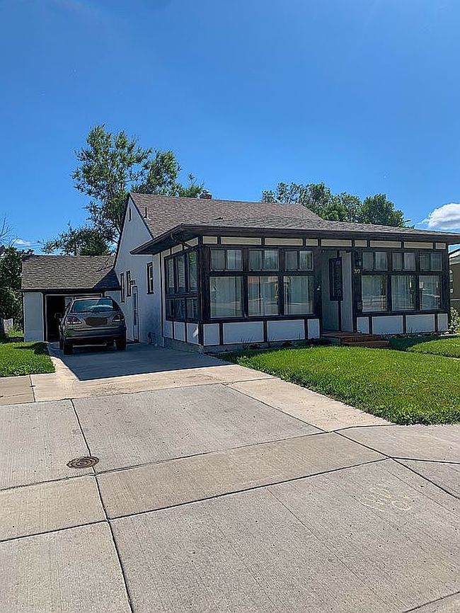 Preview of property located at 373 Wyoming Ave