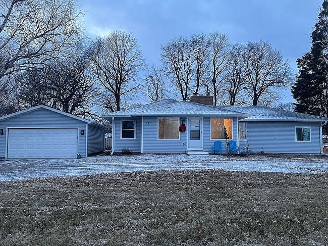 Photo of 2284 Bavaria Rd, Chaska, MN