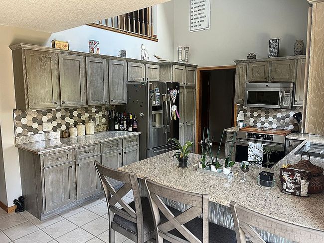 Image of 79 Park View Dr