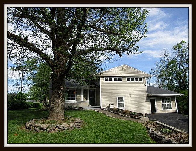 Photo of 600 Parklawn St, Danville, KY