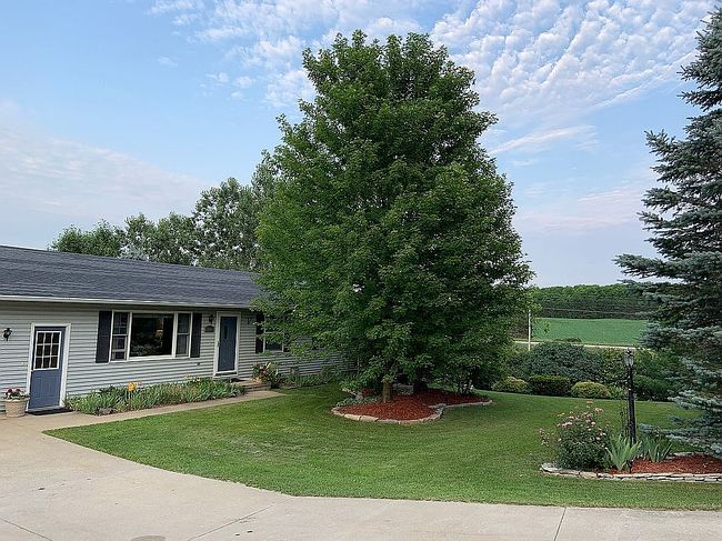Photo of 976 N Summitview Dr, Gaylord, MI
