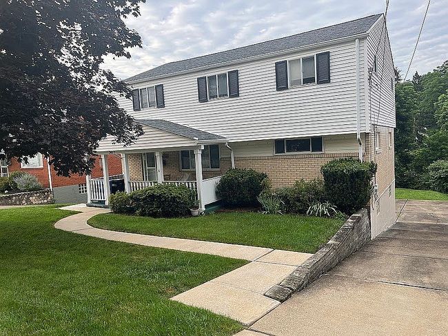 Photo of 3412 Lockridge Rd, Pittsburgh, PA