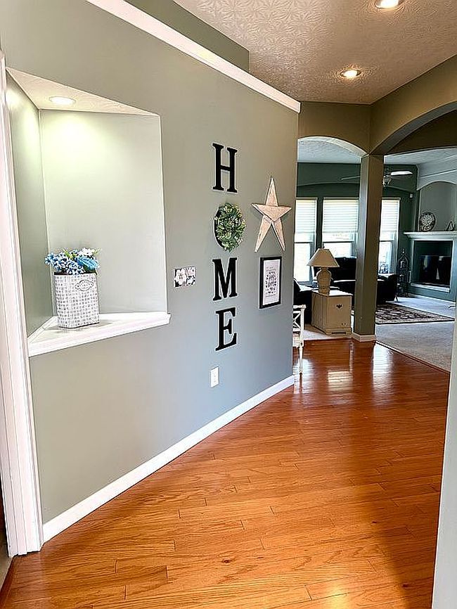 Image of 5808 Bunkers Ave