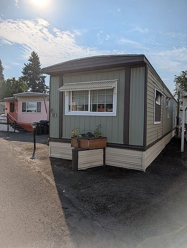 Photo of 157 N 12th St Space 60