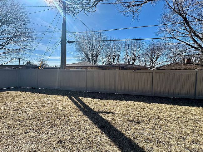 Image of 2114 Meadow Lawn Ln