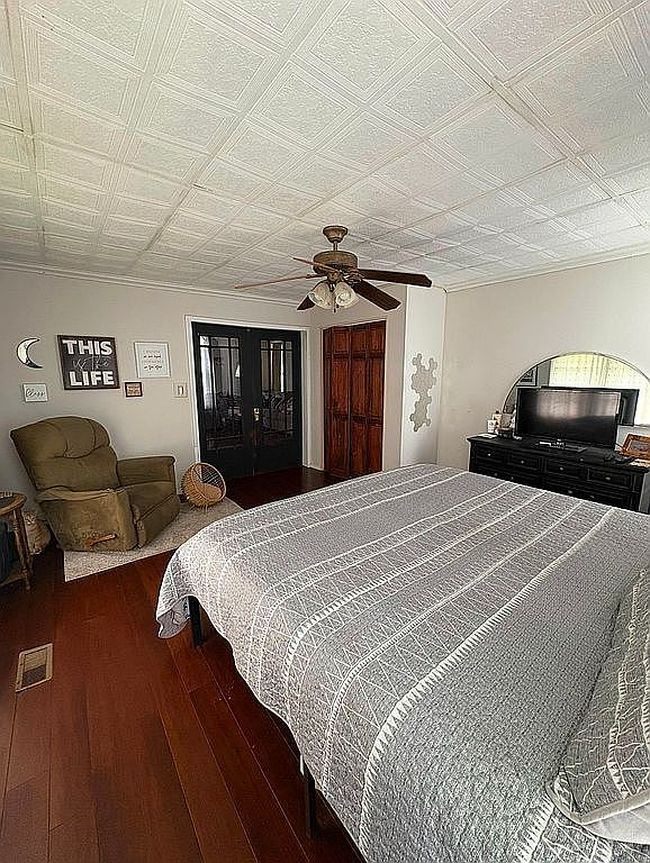 Image of 728 Indiana St