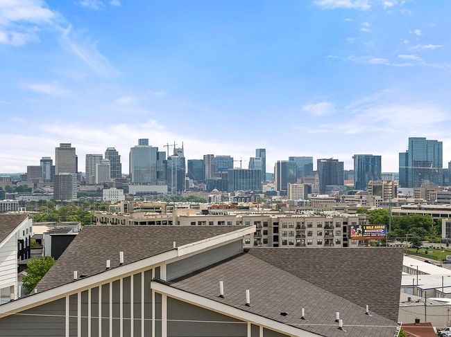 Additional photo 2 of property located at 412A 33rd Ave N