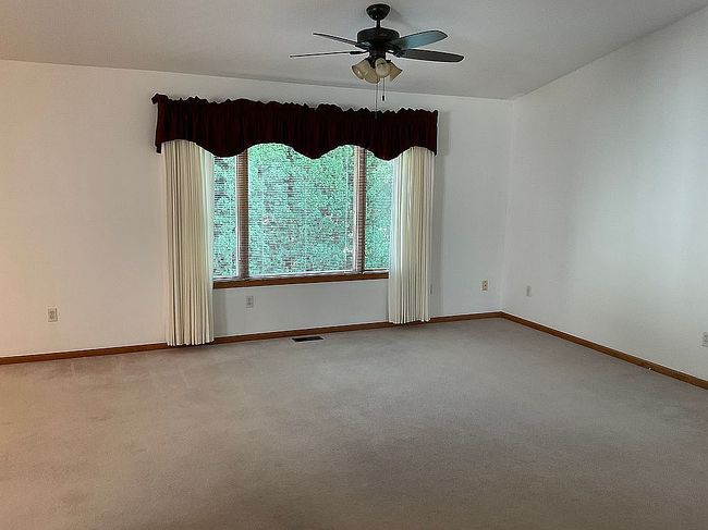 Photo of 2011 Villa Pines Cir, Carbon Cliff, IL