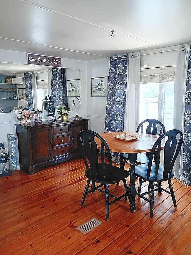 Image of 26 Lake Ave