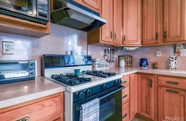 Image of 583 Chestnut St