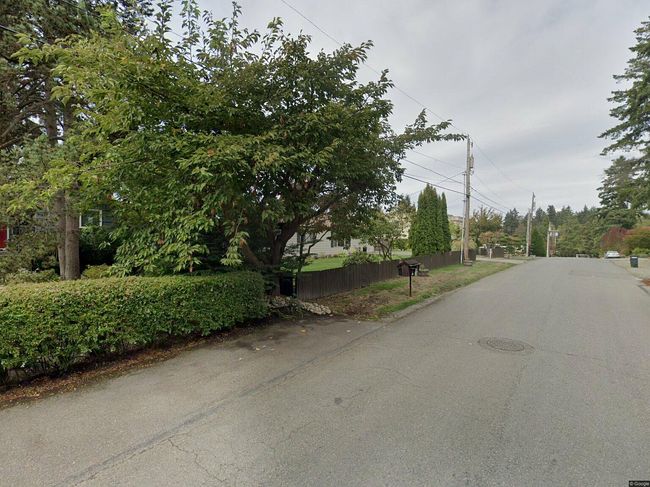 Photo of 2627 78th Ave Ne
