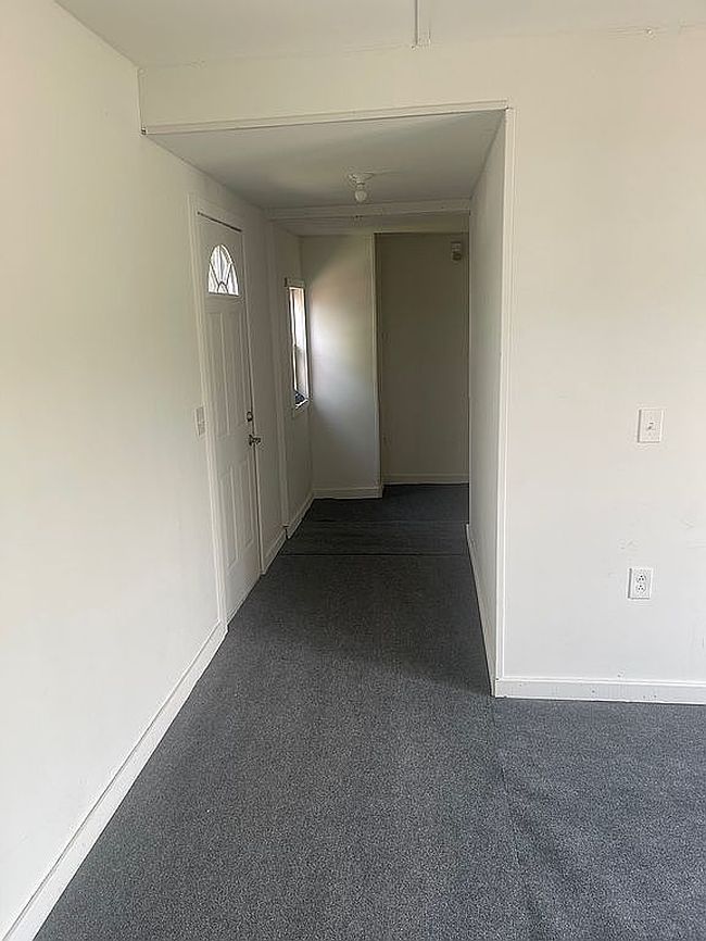 Image of 10257 Emerling Rd