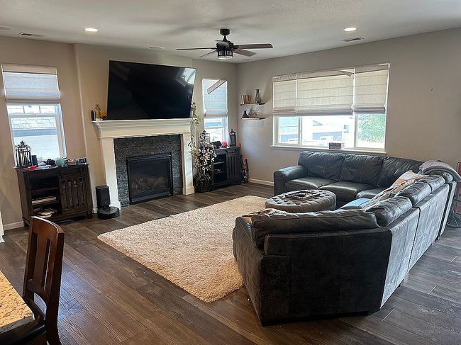 Preview of property located at 3142 Morningbird Ln