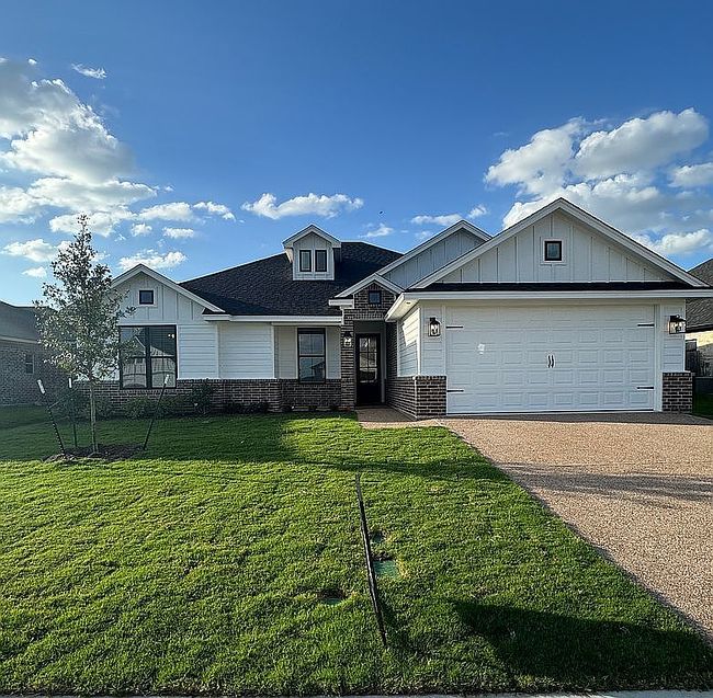 Photo of 10029 Braided Briar Ln, Waco, TX