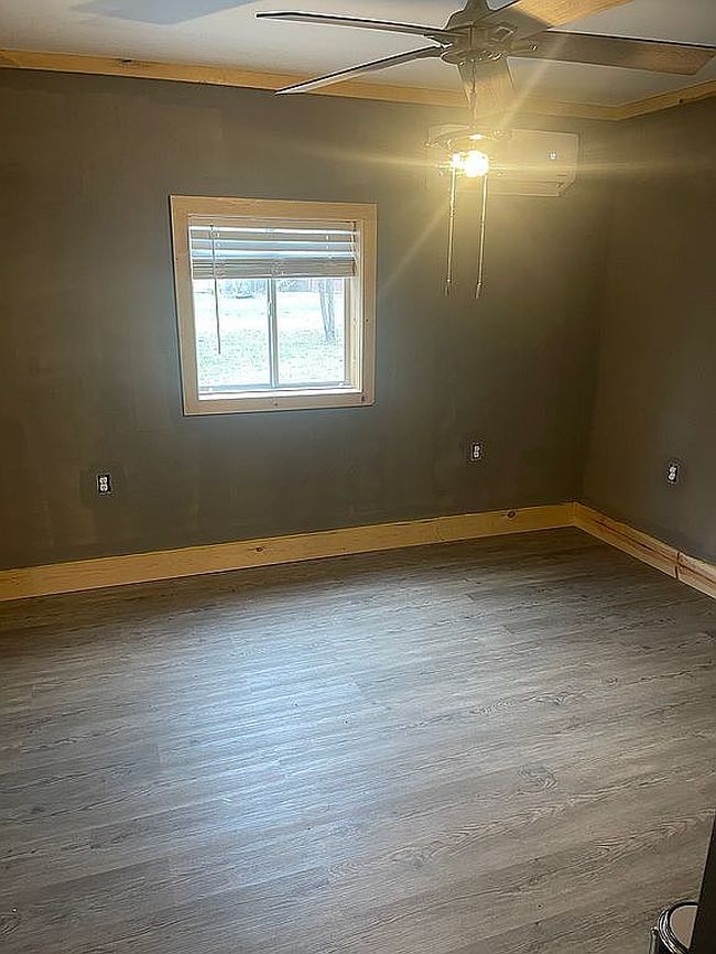 Image of 1266 Whitfield Ln