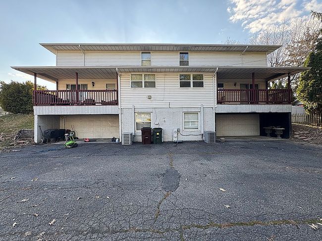 Additional photo of property located at 4432 Renwood Dr