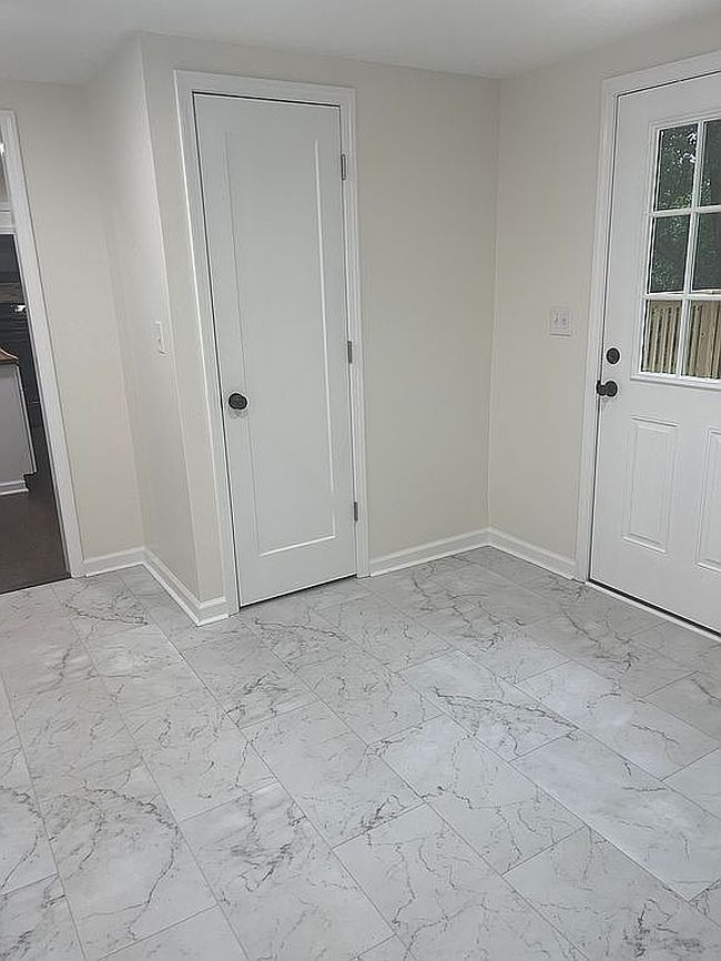 Image of 471 Martin Rd
