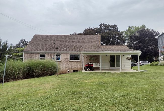Photo of 27 Crescent St, Hummelstown, PA